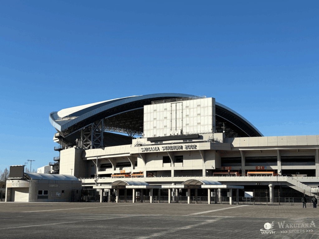 浦和レッズの特徴・注目選手を紹介!|グッズ販売店の詳細も!【ワクタカスポーツ 2026年版】 26 埼玉スタジアム2002