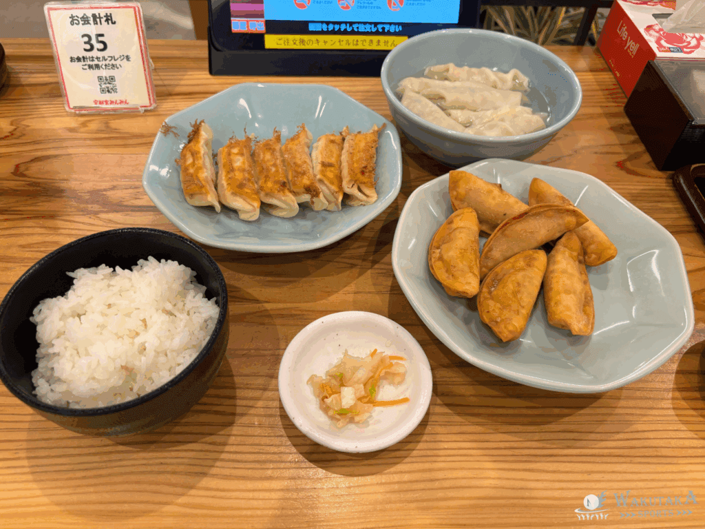 宇都宮ブレックスの特徴・注目選手を紹介!|グッズ販売店の詳細も!【ワクタカスポーツ 2025-26シーズン版】 33 宇都宮みんみんの餃子。焼き餃子・揚げ餃子・水餃子の3種類を楽しめる