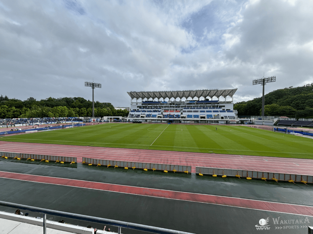 【2026/27版】町田GIONスタジアム座席ガイド|おすすめ席・見え方・屋根と雨対策 32 c93c61f669c55dc32ad505516de67d0d